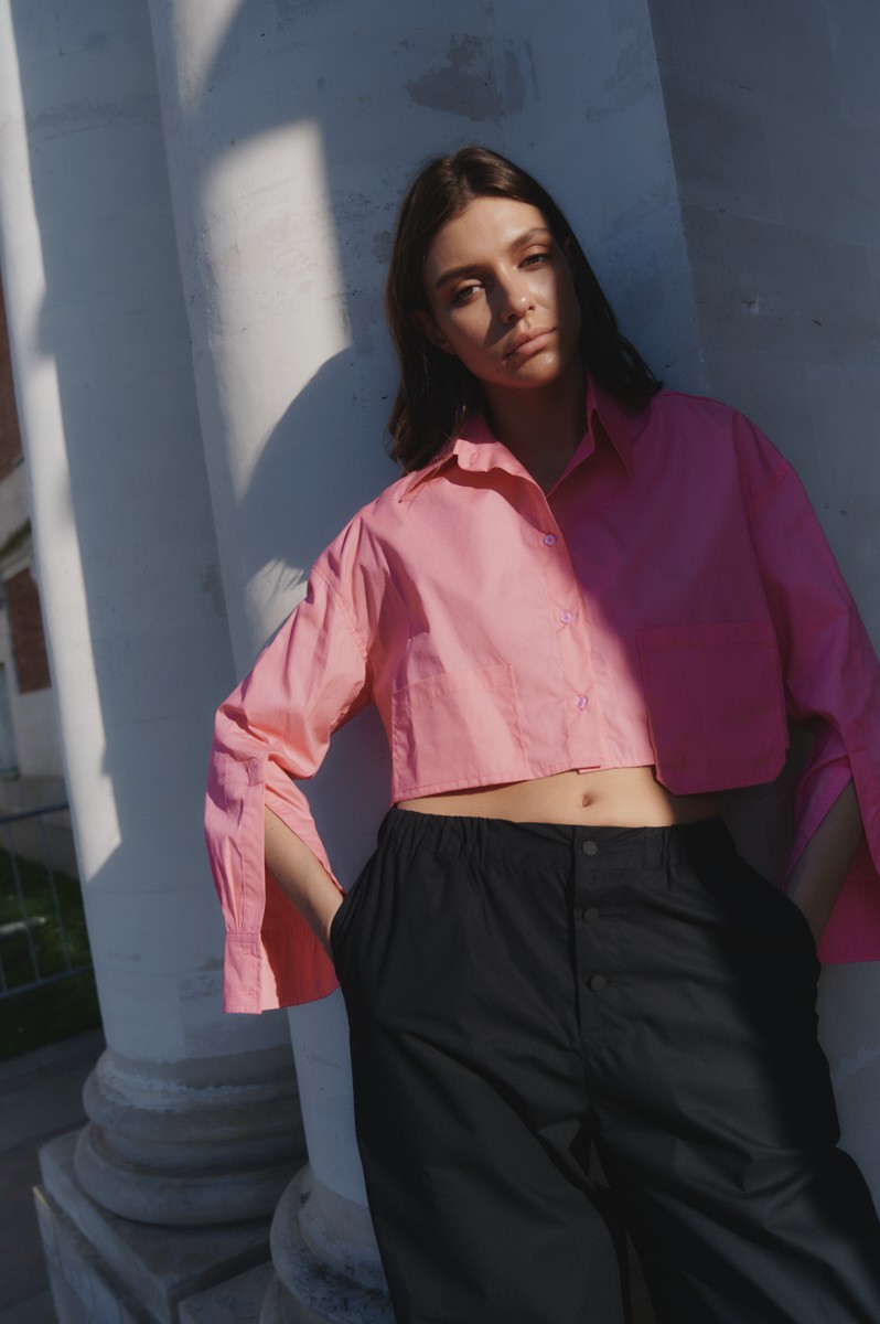 Short pink shirt